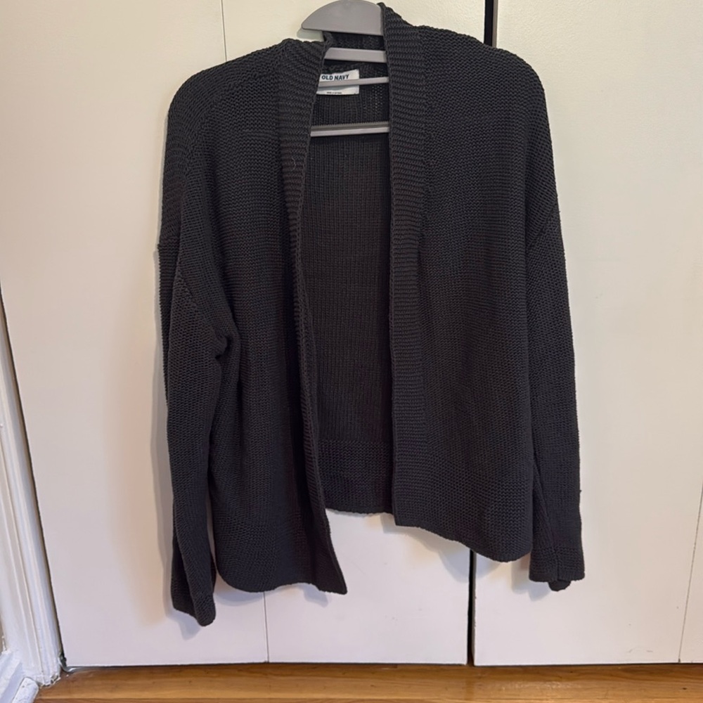 Old navy size medium cardigan sweater grey
